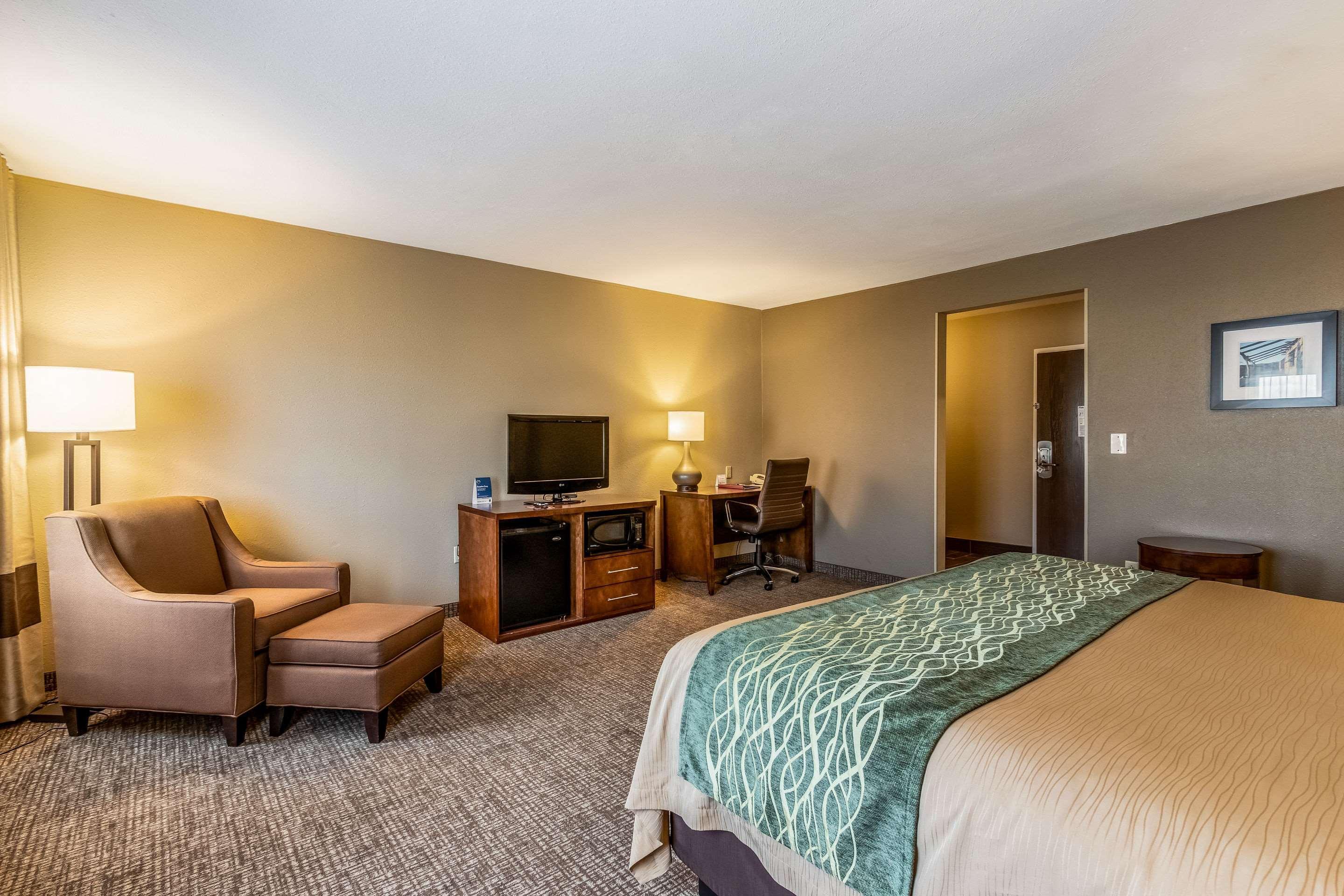 Comfort Hotel 3*